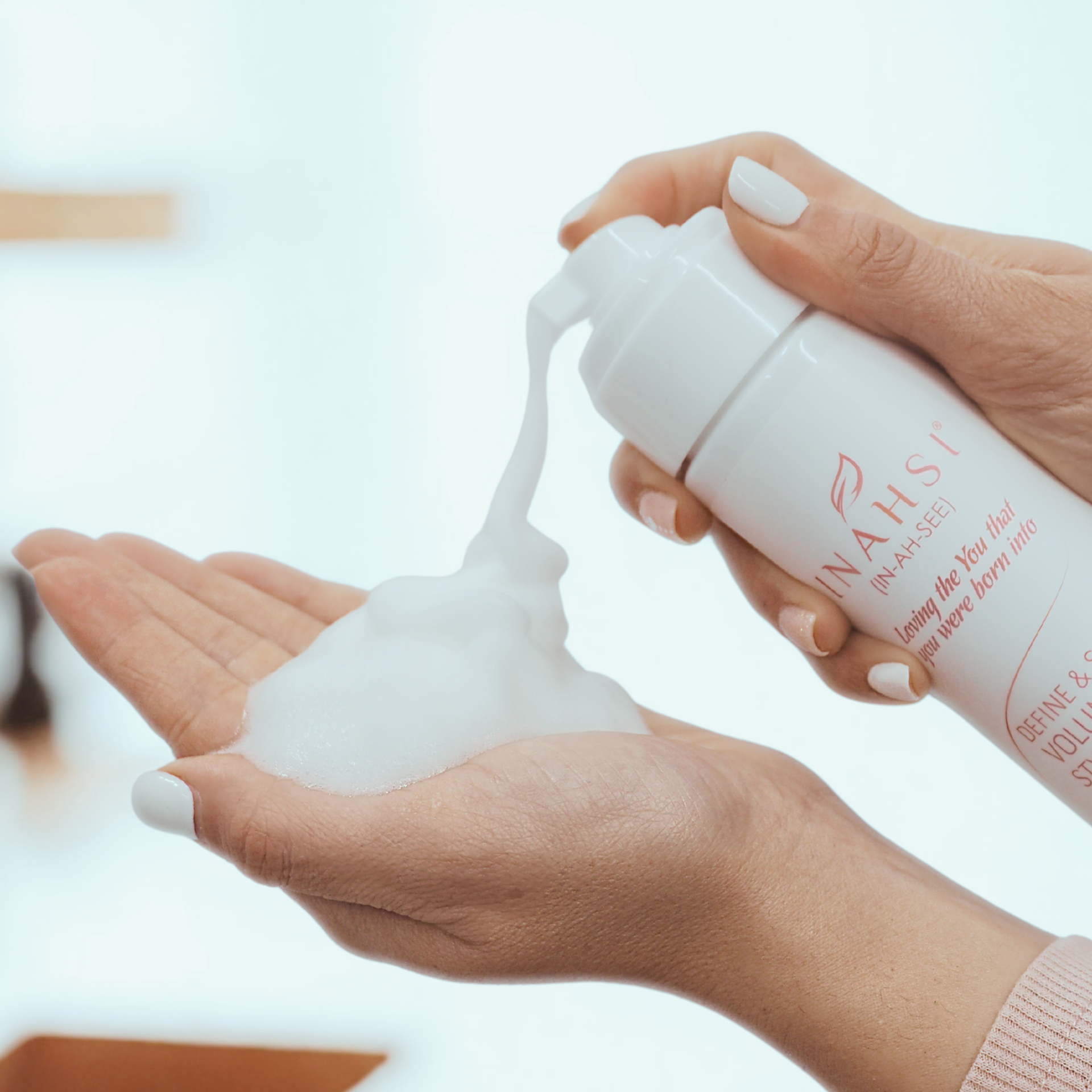 Inahsi Naturals Define & Shine Volumizing Styling Foam